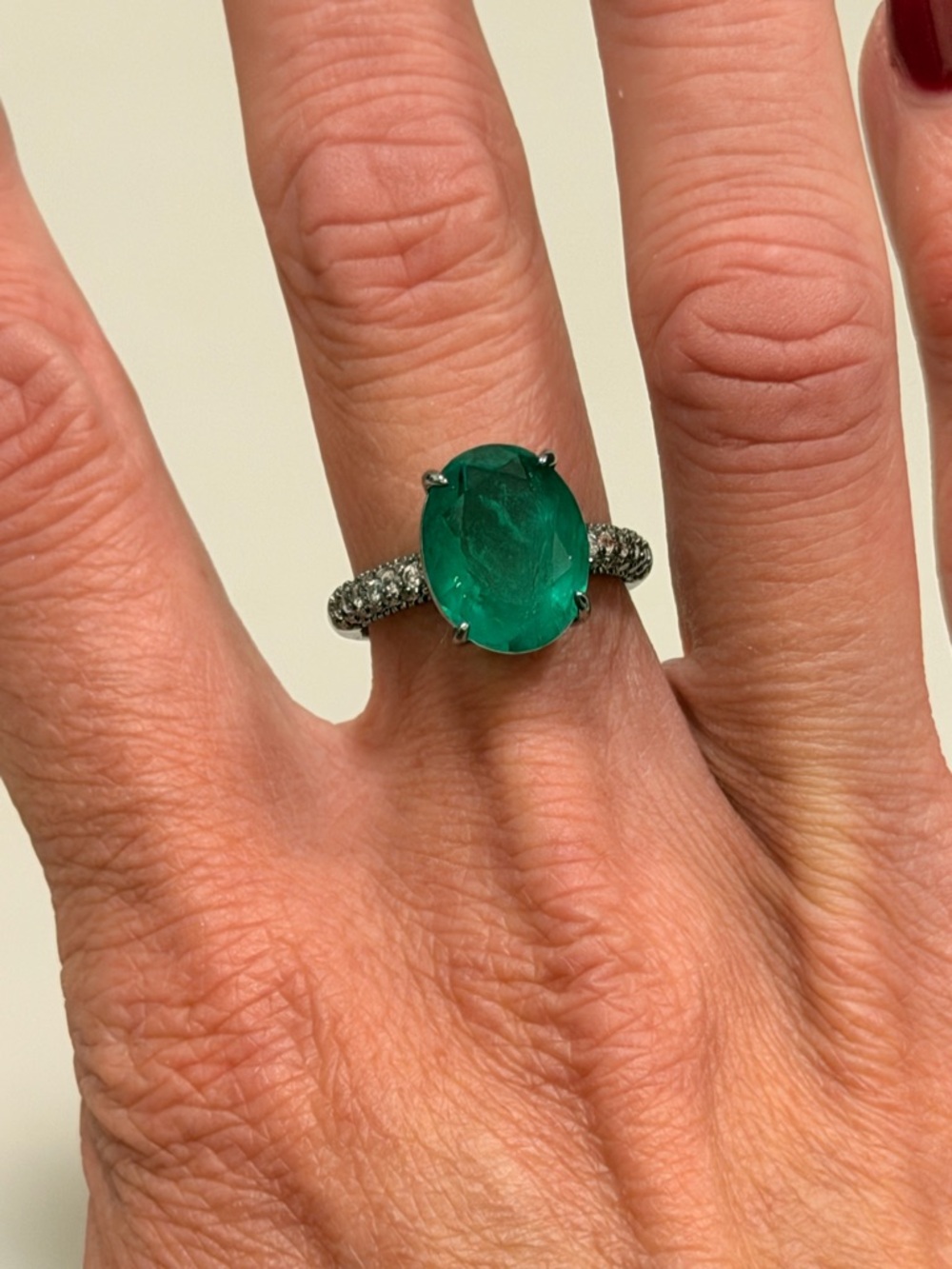 Bomb Party NWOT! Oval Emerald-Green Solitaire Ring with Pavé Diamond Band